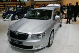 Škoda Superb se představila na jarním autosalonu v Ženevě.