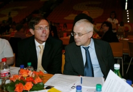Jan Švejnar a Vladimír Špidla.