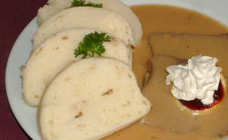 Svíčková omáčka.