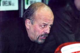 Tren&eacute;r juniorsk&eacute; reprezentace Marek S&yacute;kora.