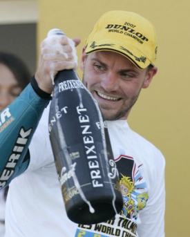 Vítěz celkového pořadí šampionátu Maďar Gábor Talmaczi