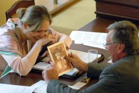 Lucie Talmanov&aacute; a Mirek Topol&aacute;nek ve sněmovně.