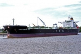 Ropn&yacute; tanker - ilustračn&iacute; foto