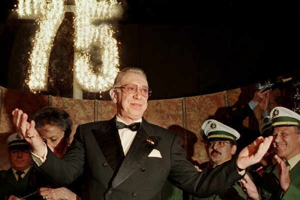 Zemřel Horst Tappert. 