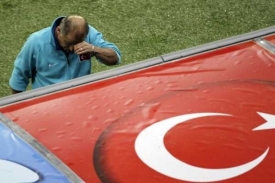Turecký kouč Fatih Terim si je vědom, že výkon jeho hráčů nebyl dobrý.