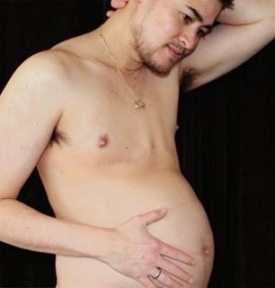 Transsexuál Thomas Beatie.