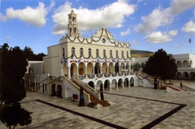 Tinos. Oblíbené poutní místo.