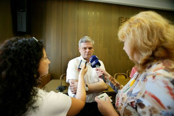 Vlastimilu Tlustému se z ODS nechce. Hlasy po jeho odchodu však sílí. 