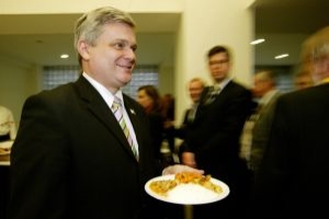 Vlastimil Tlustý může přiměřeně slavit, reforma prošla.