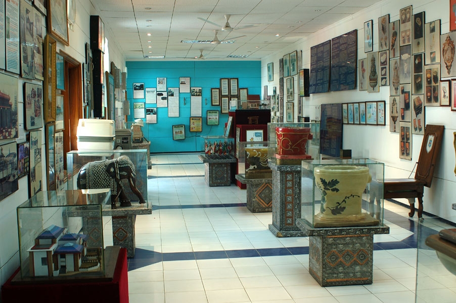 Muzeum toalet v indickém Dillí. Muzeum toalet v indickém Dillí.