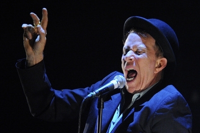 Kabaretiér Tom Waits předvedl fascinující show.