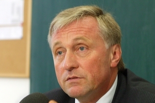 Premiér Mirek Topolánek