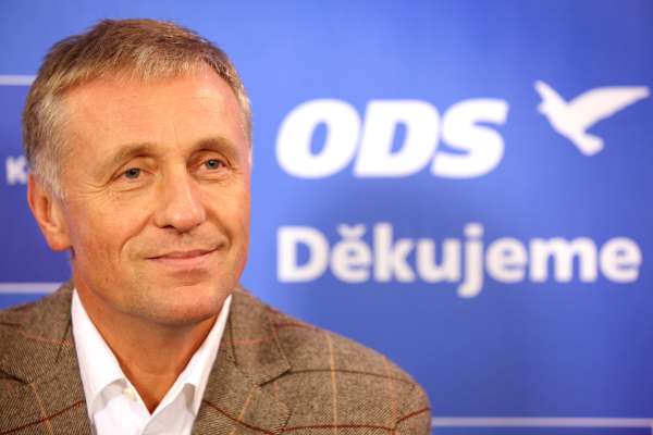 Odejde Mirek Topolánek, nebo zůstane?