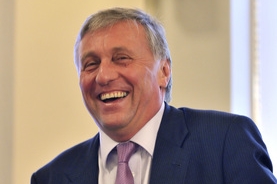 Premiér Topolánek ustál hlasování o důvěře.