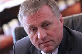 Premiér Mirek Topolánek