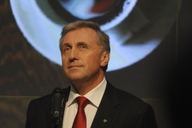 Premi&eacute;r Mirek Topol&aacute;nek chce dohodou zajistit klid při předsednictv&iacute;.