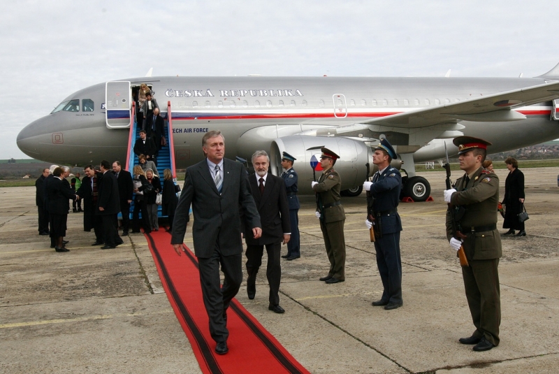 Z Bulharska zamířil vládní airbus do Innsbrucku.