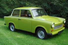 Trabant 601 měl v osmdesátých letech jiné nárazníky i kliky.