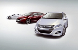 Koncept hybridního vozu Insight bude sdílet svou část pařížské expozice s vodíkovou hondou FCX Clarity poháněmou palivovými články a studií sportovního hybridu CR-Z. Značka Honda tím chce ukázat, jak myslí na ekologii.