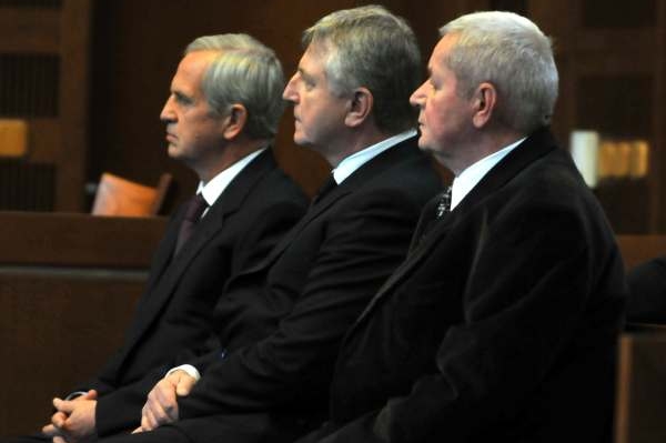 Bývalí majitelé Petr Otava, Viktor Koláček (uprostřed) a Jan Przybyla.