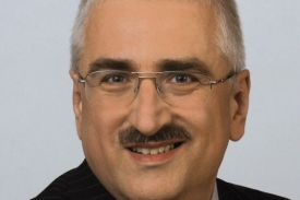 Pavel Trpák požádal o vydání sám.