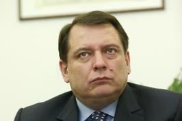 Jiř&iacute; Paroubek nepřijede na sjezd komunistů, zlob&iacute; se na ně.