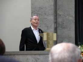Jan Tříska přednesl verše z Máchova Máje.