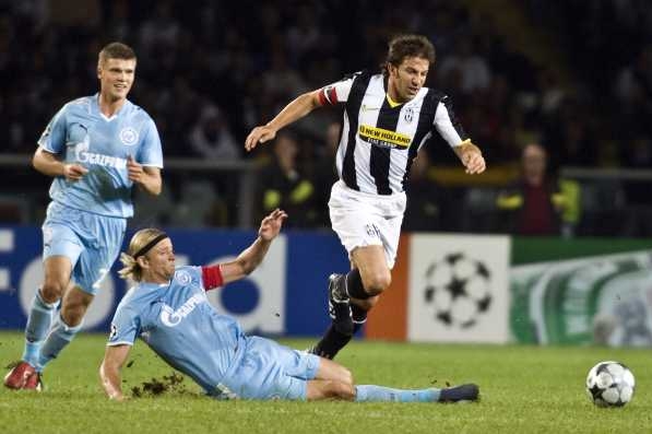 Střelec jediné branky zápasu Alessandro Del Piero z Juventusu. Střelec jediné branky zápasu Alessandro Del Piero z Juventusu.