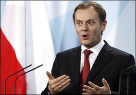 Tvrdě vyjedn&aacute;vaj&iacute;c&iacute; polsk&yacute; premi&eacute;r Tusk.