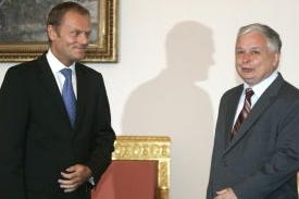 Lech Kaczyński & Donald Tusk, srpen 2007.