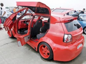 Tři čtvrtiny internetových prodejců autodoplňků neprošly inspekcí.