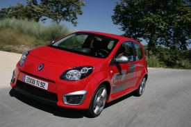 Renault Twingo RS pohání benzinová šestnáctistovka o výkonu 133 koní.