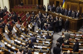 Volby budou, nebudou, budou... Rozpuštěný parlament v Kyjevě.