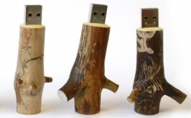 Přírodní USB klíče od designového studia Oooms.