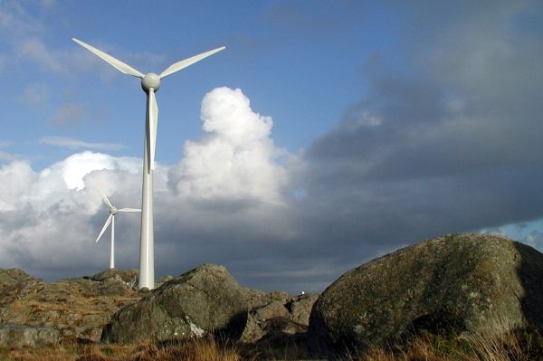 Norský ostrůvek jako pionýr ve zkoumání větrné energie. Norský ostrůvek jako pionýr ve zkoumání větrné energie.