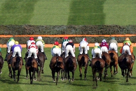 Velká národní steeplechase v Liverpoolu.