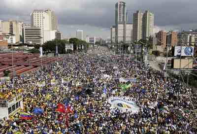 Protest podpořily statisíce Venezuelanů. Protest podpořily statisíce Venezuelanů.