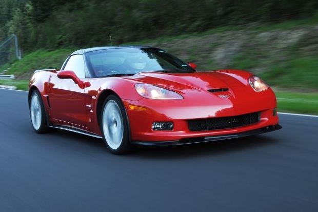 Corvette ZR1 testovali lidé z GM na německém Nürburgringu.