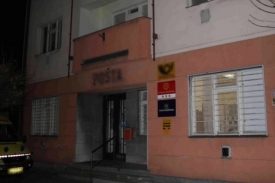 Po&scaron;tu v Třebechovic&iacute;ch pod Orebem vyloupil lupič 