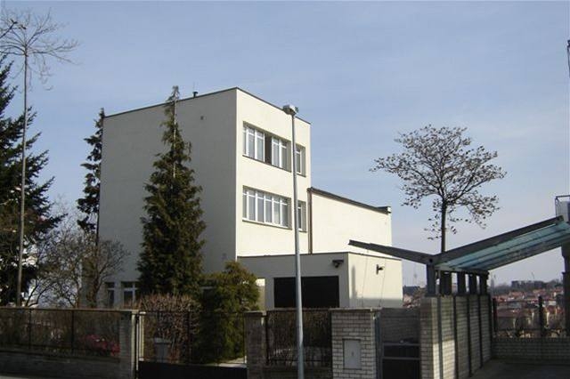 Dílem manželů Oehlerových je třeba vila na Břevnově. Dílem manželů Oehlerových je třeba vila na Břevnově.