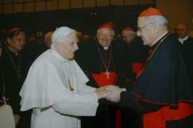 Miloslav Vlk při setkání s papežem Benediktem XVI.