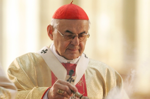 Kardinál Miloslav Vlk zvažuje odchod do důchodu.