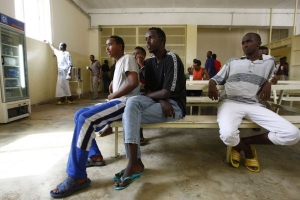Afričtí ilegální imigranti zachycení na cestě do Itálie.