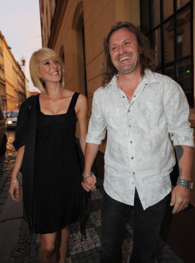 Rocker Pepa Vojtek na párty časopisu Playboy dorazil s přítelkyní