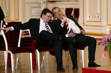 Alexandr Vondra a Karel Schwarzenberg. 