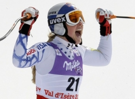 Lindsay Vonnová v cíli sjezdu ve Val d'Isere.
