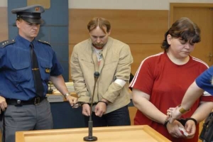 Iveta a Petr Motalíkovi se zpovídají z vraždy mladé ženy.