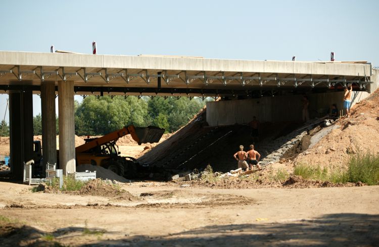 &quot;Drobečková&quot; metoda zvýší náklady na výstavbu dálnic na dvojnásobek.