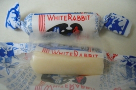 Mléčné bonbony White Rabbit. Mléčné bonbony White Rabbit.