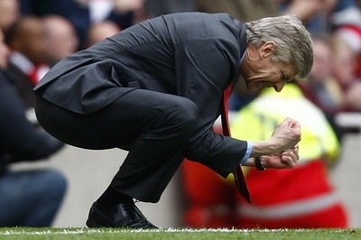 Arséne Wenger, kouč fotbalistů Arsenalu.